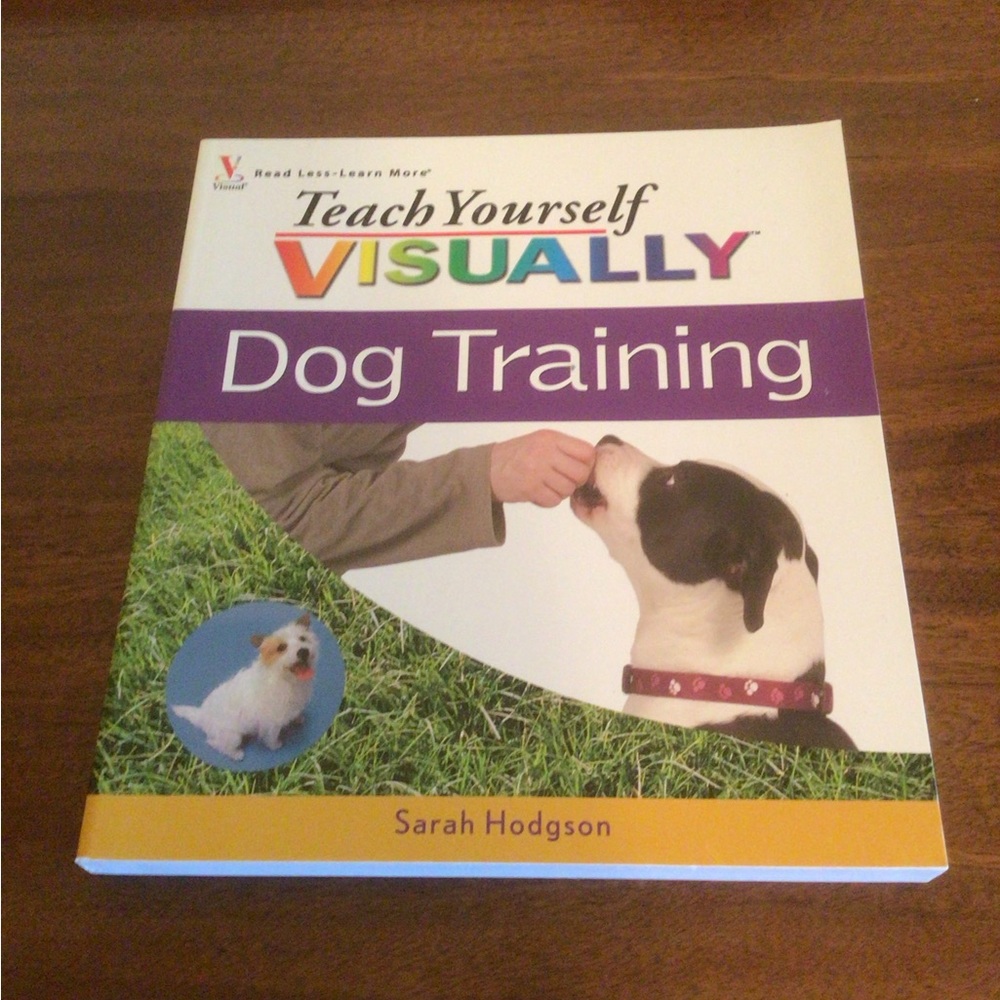 Teach Yourself VISUALLY Dog Training Book
